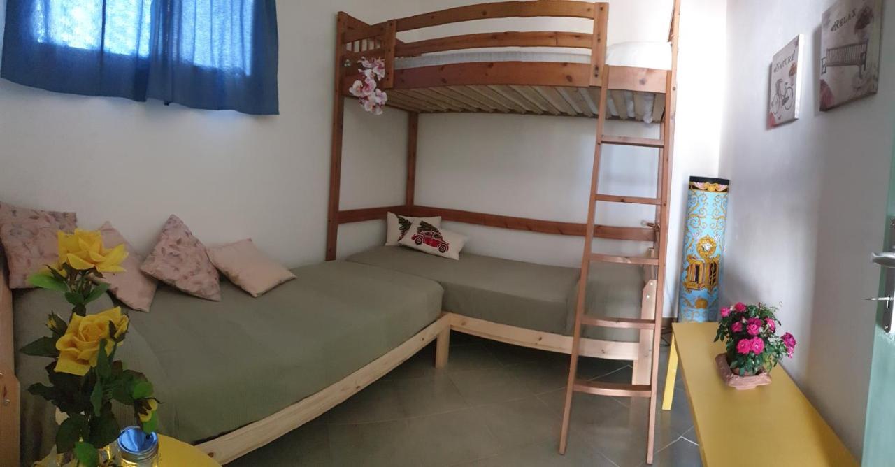 فيلا Casa Vacanze Robinson أفولا المظهر الخارجي الصورة