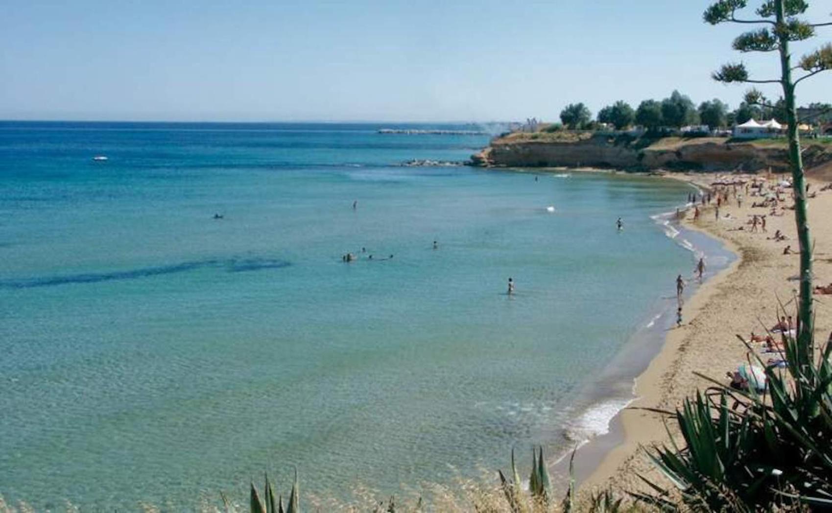 فيلا Casa Vacanze Robinson أفولا المظهر الخارجي الصورة