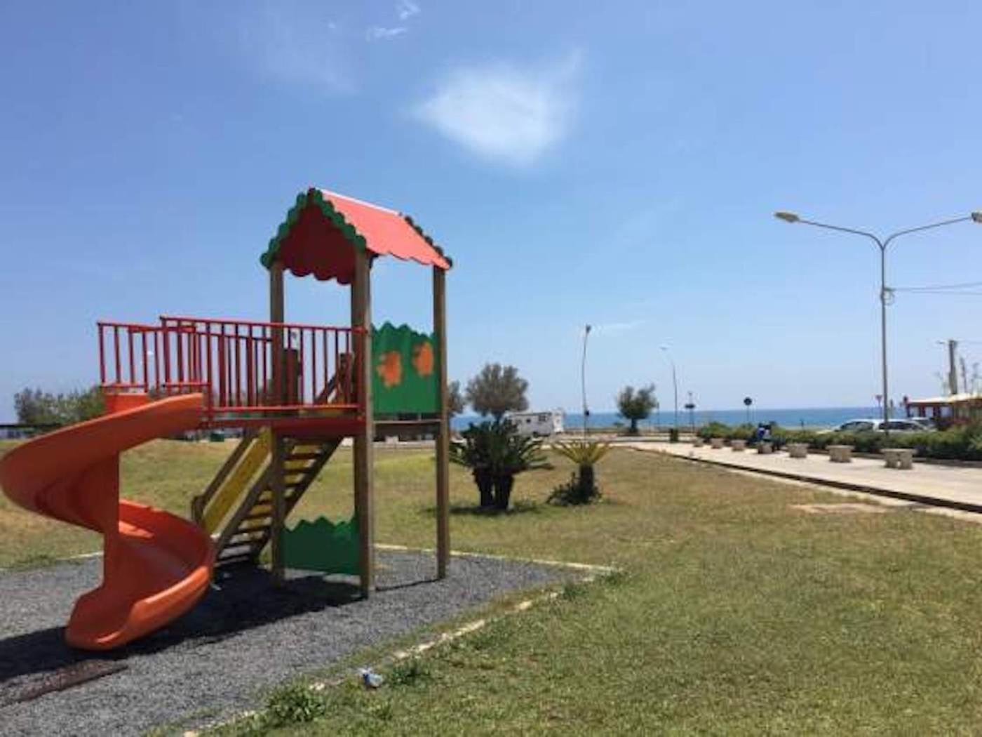 فيلا Casa Vacanze Robinson أفولا المظهر الخارجي الصورة