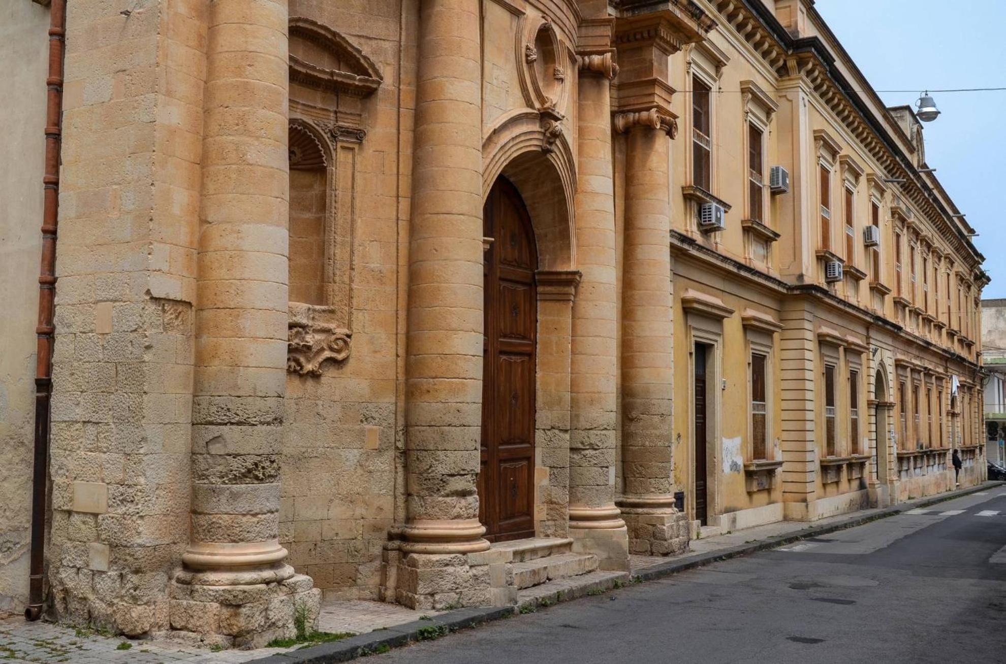 فيلا Casa Vacanze Robinson أفولا المظهر الخارجي الصورة