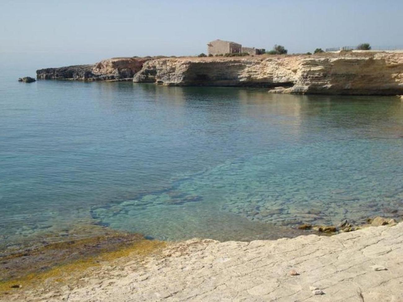 فيلا Casa Vacanze Robinson أفولا المظهر الخارجي الصورة
